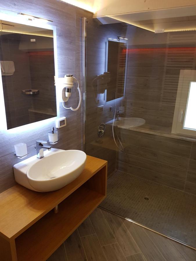 Hospitality Hotel Палермо Экстерьер фото