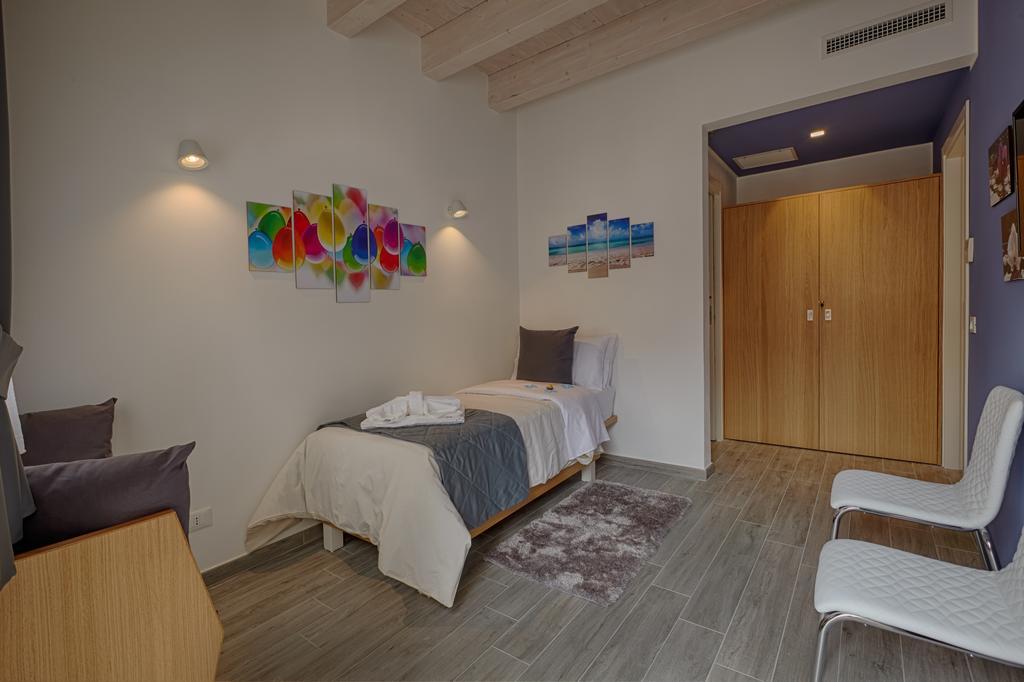 Hospitality Hotel Палермо Экстерьер фото